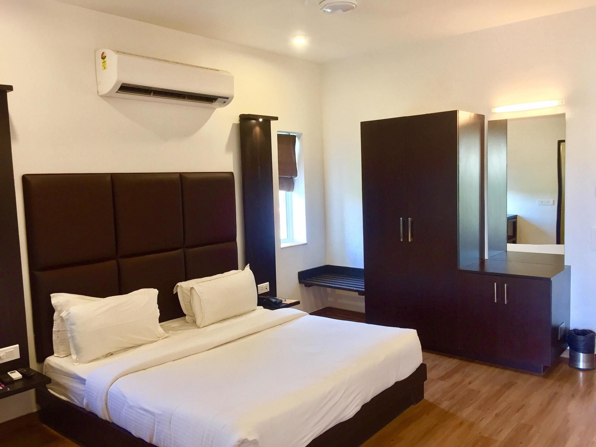 Sinq Beach Resort Calangute Buitenkant foto