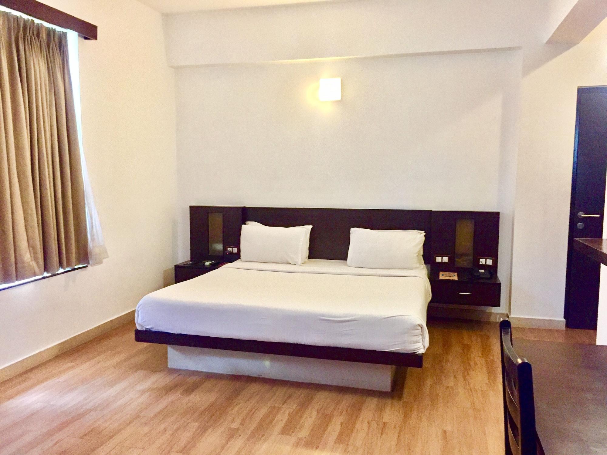 Sinq Beach Resort Calangute Buitenkant foto